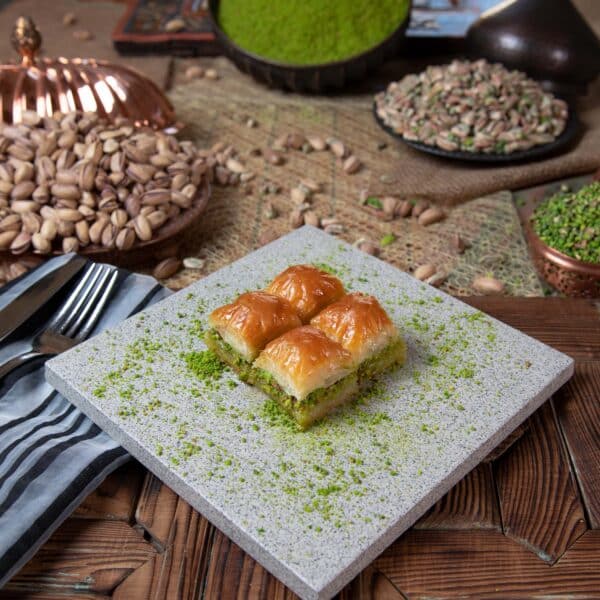 pistachio baklava of imam çağdaş- turkish baklava online